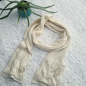 Bath and Body Works Cable Knit Scarf